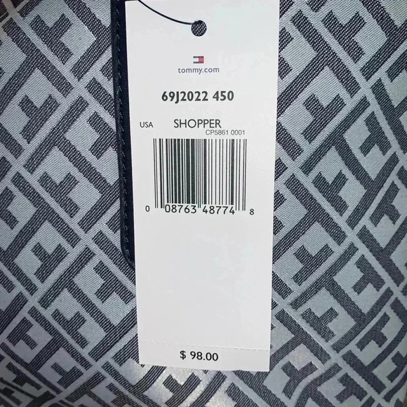 Tommy Hilfiger Shopper Bag​​ - Picture 6 of 10